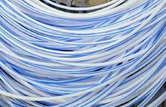 Καλή τιμή Υψηλής αντοχής σε θερμοκρασίες σωλήνας PTFE με χημικές ιδιότητες αντοχής και αυτοσβήσεως για ηλεκτρονική χρήση σε απευθείας σύνδεση