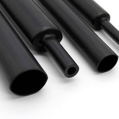 Καλή τιμή Η μαύρη θερμότητα 13mm συρρικνώνεται σωληνώσεων τη διαγώνια συνδεμένη κόλλα τοίχων PE διπλή σε απευθείας σύνδεση